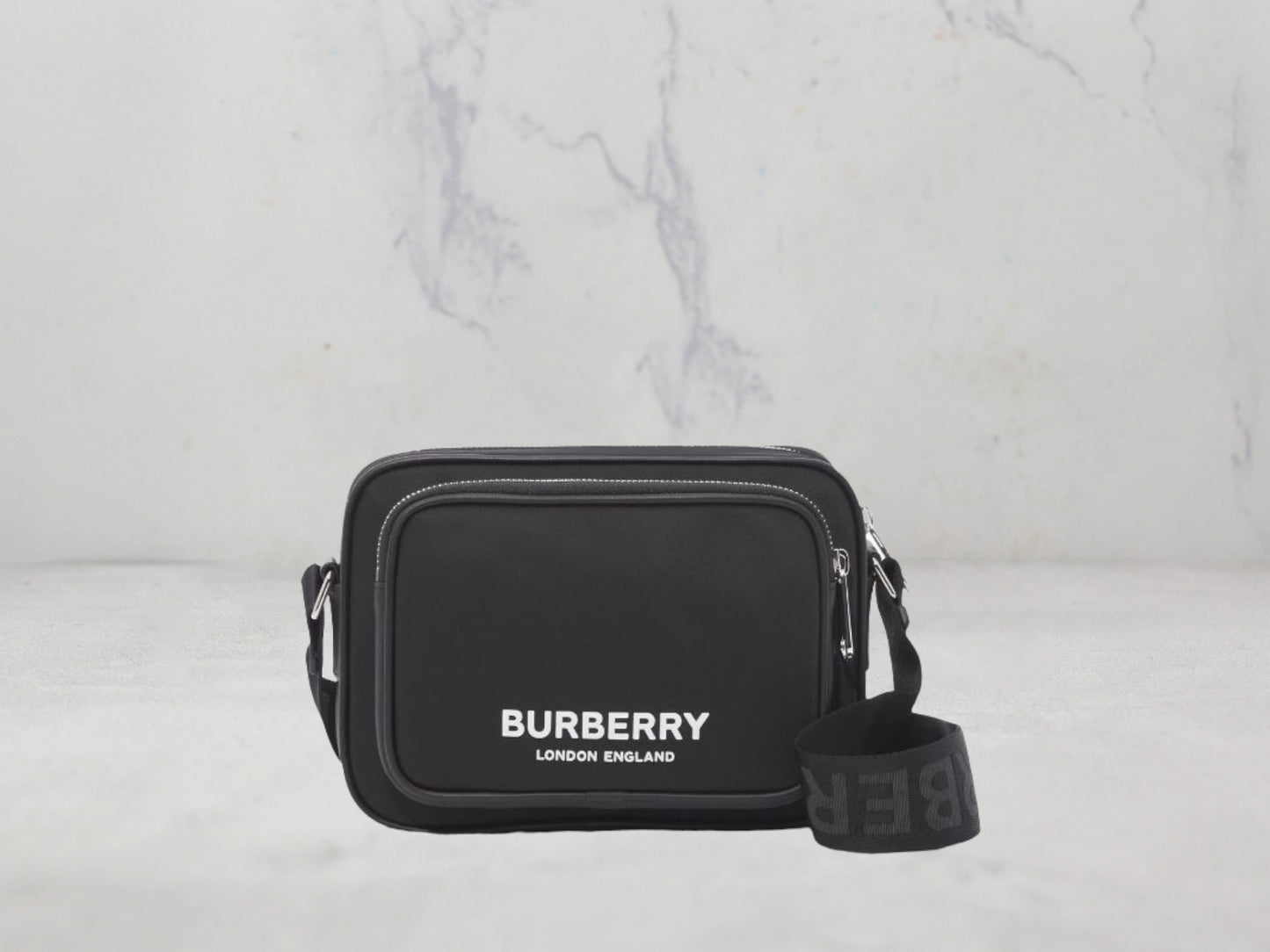 Sac Burberry à bandoulière en nylon Logo