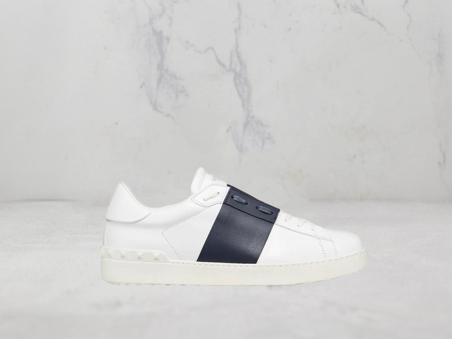 Valentino Garavani Sneakers Open - Blanc / Bleu Marine
