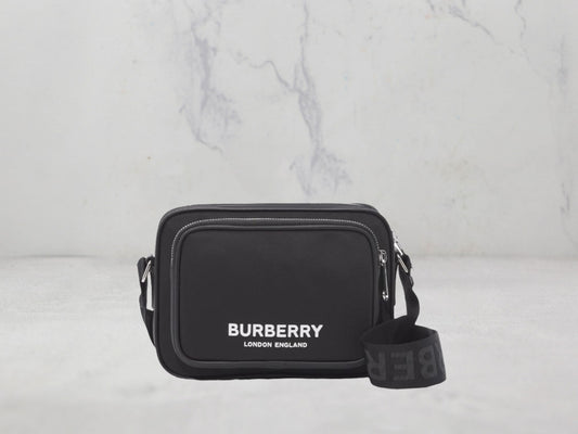 Sac Burberry à bandoulière en nylon Logo