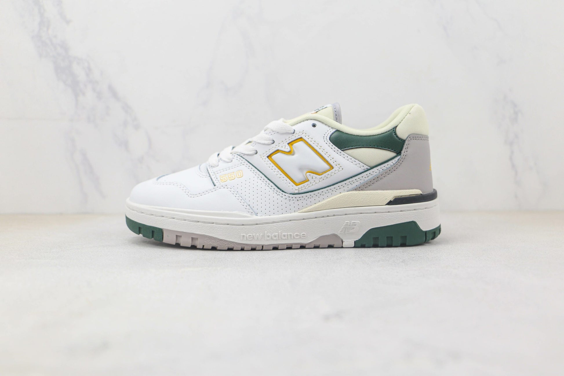 New Balance 550