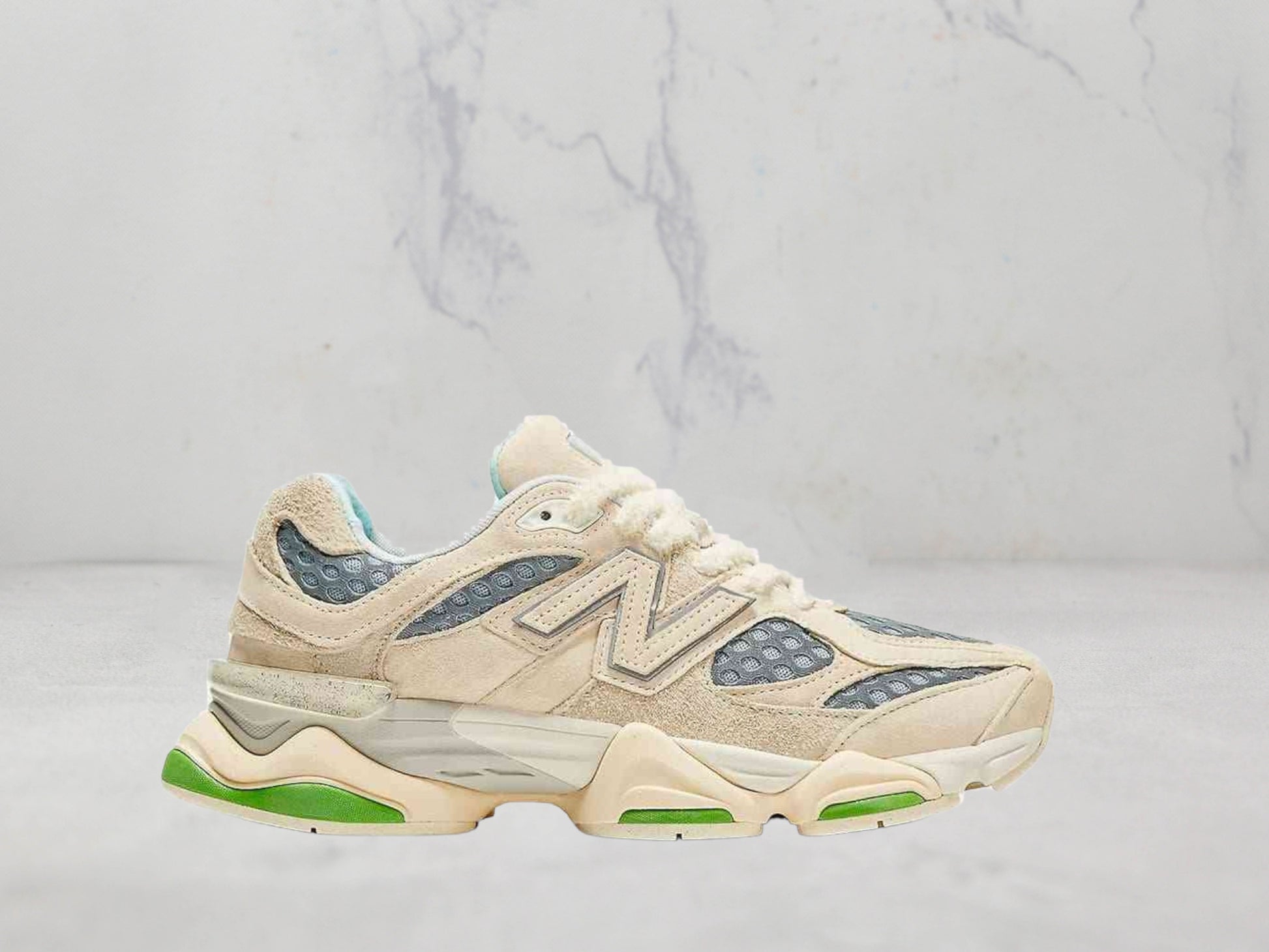 New Balance 9060 - Blanc / Bleu / Rouge