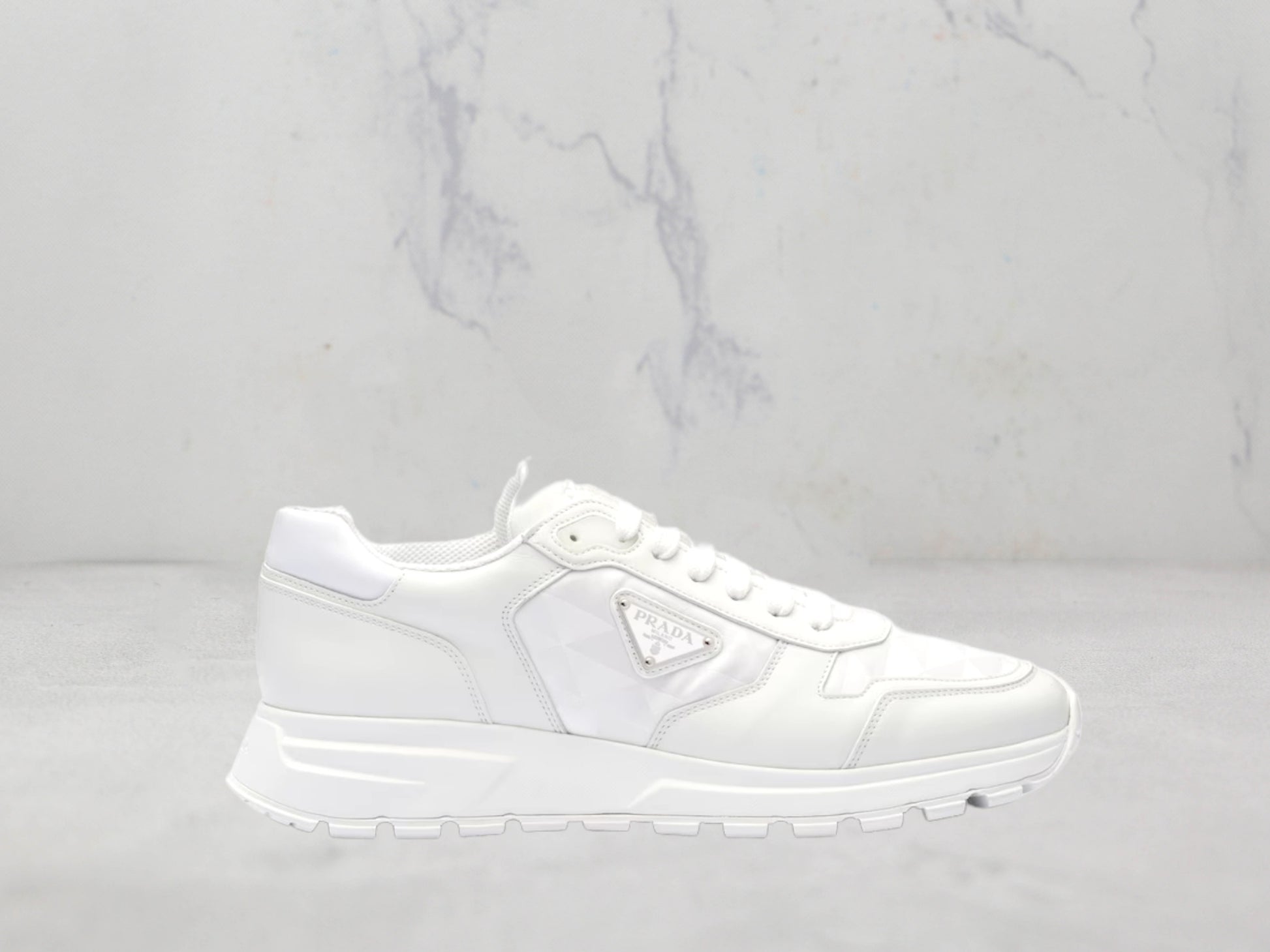 Prada Baskets Montantes Cuir et Nylon