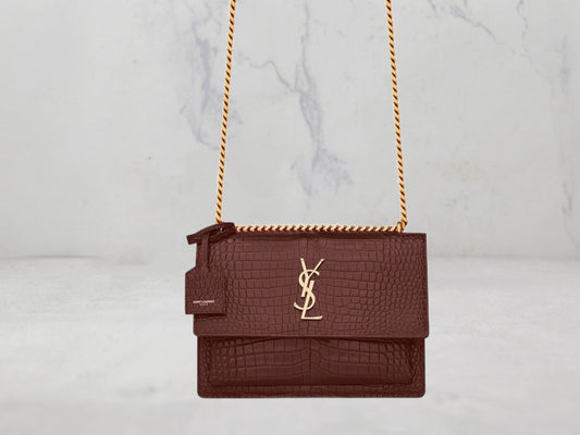 SAC Saint Laurent SUNSET MEDIUM CHAIN BAG EN CUIR BRILLANT EMBOSSÉ CROCODILE - Beige