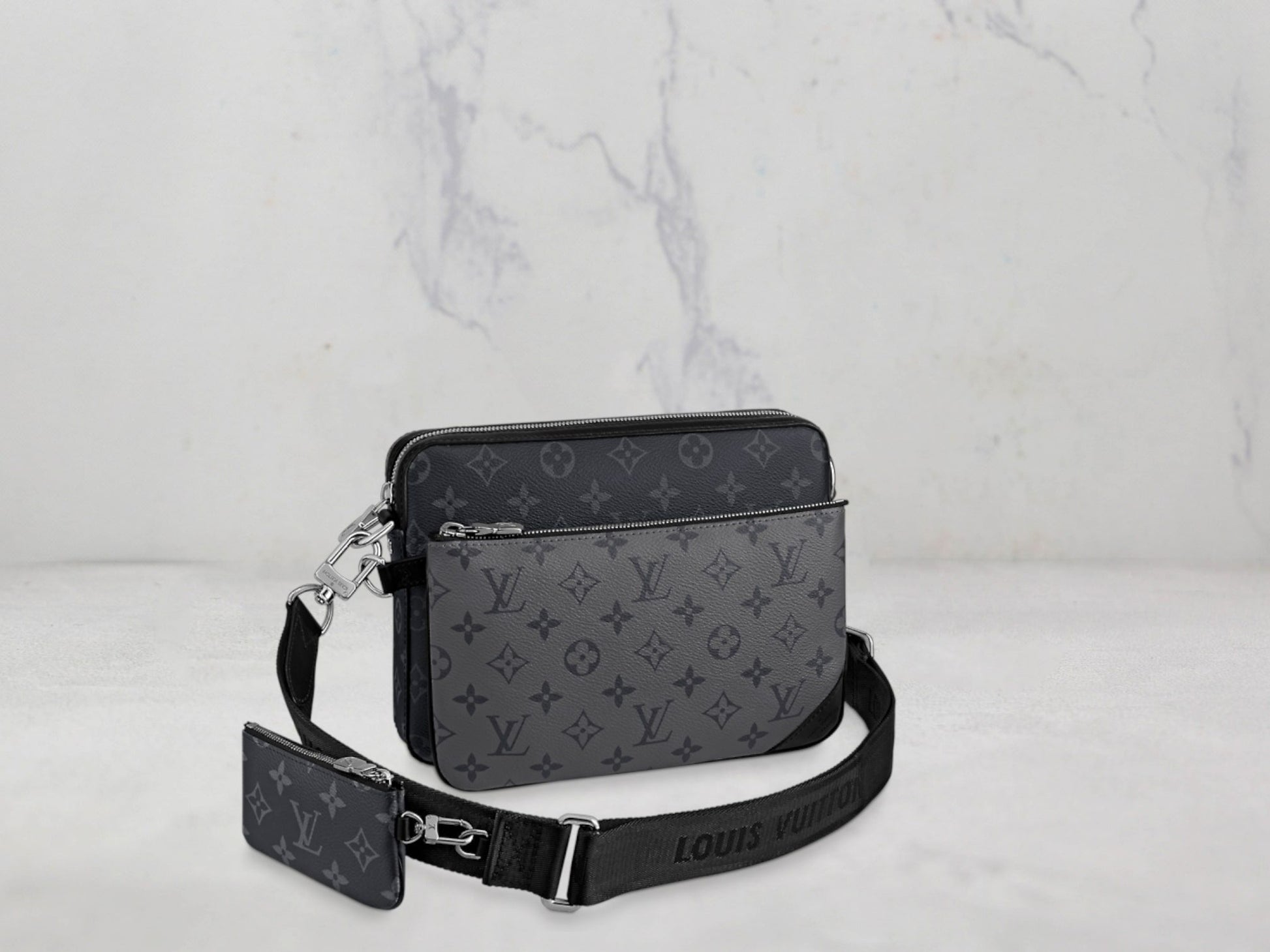 Louis Vuitton &#8211; TRIO MESSENGER Monogram Éclipse