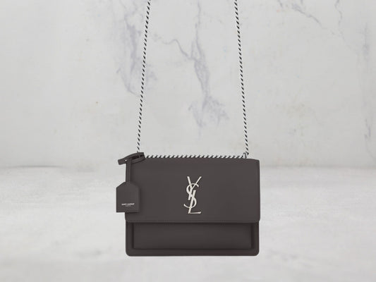 SAC Saint Laurent SUNSET MEDIUM CHAIN BAG EN CUIR LISSE Argenté - Gris
