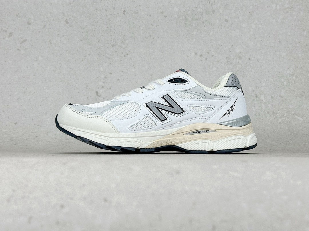 New Balance 990