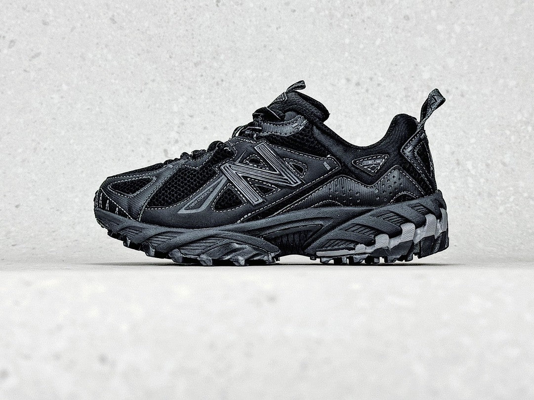 New Balance 610 - Noir
