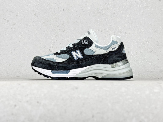 New Balance 992 - blanc / noir / gris