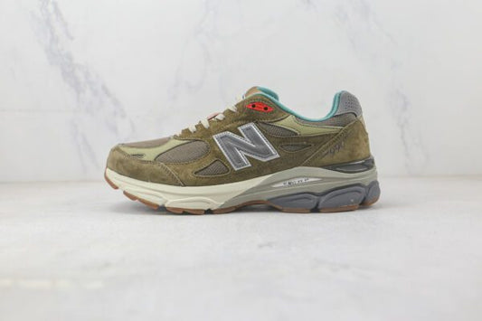 New Balance 990v3 - kaki